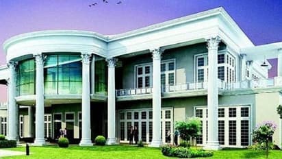 இந்தியாவில் அமைத்துள்ள டாப் 10 பிரமாண்ட வீடுகளை பார்க்கலாம் வாங்க!