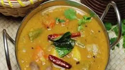 Man finds dead lizard in sambar; FIR lodged against restaurant