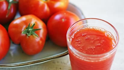 കൊളസ്ട്രോള്‍ കുറയ്ക്കാൻ തക്കാളി ജ്യൂസ്? കഴിക്കേണ്ടത് ദാ ഇങ്ങനെ...