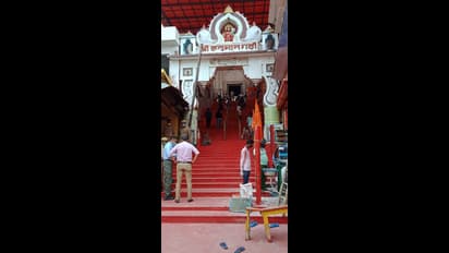 ಭೂಮಿ ಪೂಜೆಗೂ ಮುನ್ನ 7 ನಿಮಿಷ ಹನುಮಾನ್‌ ಗಡಿಯಲ್ಲಿ ಮೋದಿ ಪೂಜೆ!