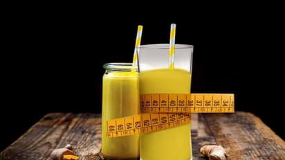 Turmeric Milk: மஞ்சள் பாலில் இந்த மூன்று பொருட்களை சேர்த்தால் அற்புத பலன்கள் கிடைக்கும்!