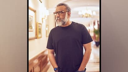 Anubhav Sinha recalls his experience working with Rishi Kapoor on Mulk's 2nd anniversary