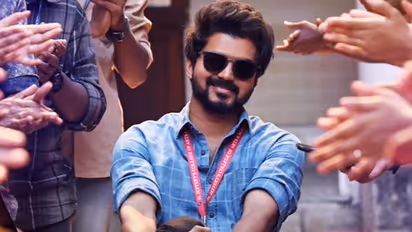 மாஸ்டர் படத்தை பார்த்து விட்டு லோகேஷ் கனகராஜுக்கு சூப்பர் பரிசு கொடுத்த தளபதி..! இதை விட வேற என்ன வேண்டும்?