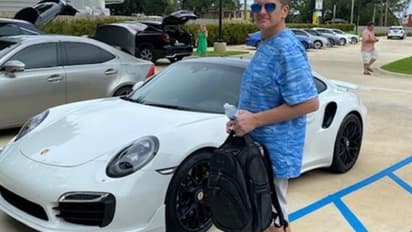 నకిలీ చెక్కుతో పోర్షే కారు కొట్టేసిన కేటుగాడు.. మరో మోసం చేస్తూ..!!!