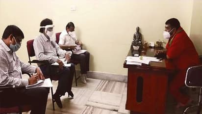 భారీ ఉద్యోగాల భర్తీ...: కోవిడ్19పై సమీక్షా సమావేశంలో మంత్రి అవంతి