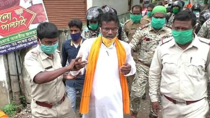 লকডাউনে জেলাজুড়ে রামের পুজো,বাধা দেওয়ায় ধন্ধুমার খড়গপুর