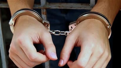 లక్షన్నర ఇచ్చి కూతుర్ని సజీవదహనం చేయించిన తండ్రి.. యూపీలో పరువు హత్య !!