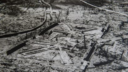 பேரழிவை ஏற்படுத்திய ஹிரோஷிமா, நாகசாமி அணுகுண்டு வீச்சு.. அதிசயமாக உயிர் பிழைத்த நபர்..