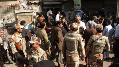 কাশ্মীর নিয়ে 'কালা দিবস' পালন করতে গিয়ে রক্তাক্ত করাচি, পাকিস্তানের অন্দরেই উঠল বিচ্ছিন্ন হওয়ার স্লোগান