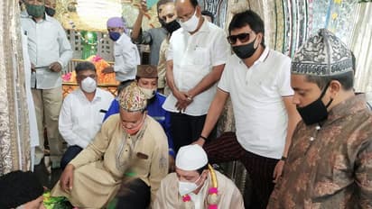 ಸಿದ್ದರಾಮಯ್ಯಗೆ ಕೊರೋನಾ: ಶೀಘ್ರ ಗುಣಮುಖರಾಗಲು ಜಮೀರ್‌ ಅಹಮದ್‌ ಪ್ರಾರ್ಥನೆ