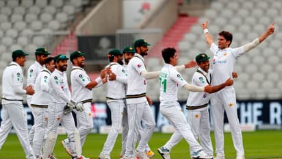 പാക്കിസ്ഥാന് ഭേദപ്പെട്ട സ്കോര്; ഇംഗ്ലണ്ടിന് ബാറ്റിംഗ് തകര്ച്ച