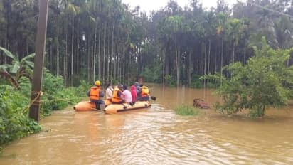 ಕೊಡಗಿನಲ್ಲಿ ವರುಣನ ಅಬ್ಬರಕ್ಕೆ ಜನಜೀವನ ಅಸ್ತವ್ಯಸ್ತ: ನೂರಾರು ಮನೆಗಳು ಜಲಾವೃತ