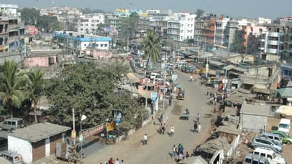 করোনা আতঙ্কে বন্ধ তারাপীঠের মন্দির, বিপুল আর্থিক ক্ষতির মুখে হোটেল ব্যবসায়ীরা