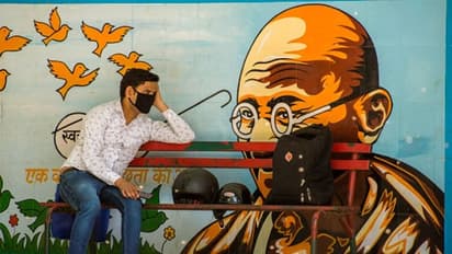 দৈনিক আক্রান্তের সংখ্যায় আবারও রেকর্ড ভারতের, করোনা সংক্রমিতের সংখ্যা ২১ লক্ষ পার করল