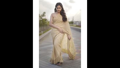 முதல் படத்திலேயே இத்தனை லட்சங்கள் சம்பளமா?... லாஸ்லியாவின் ஓபனிங்கே செம்ம தூள் பறக்கும் போலயே...!