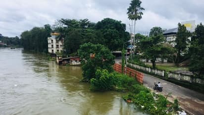 കേരളത്തില്‍ അതിതീവ്ര മഴ രണ്ട് ദിവസം കൂടി; ജാഗ്രത വേണമെന്ന് അധികൃതര്‍
