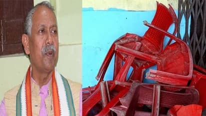 सांसद के सामने जमकर चले लात-घूंसे, टूटीं दजर्नों कुर्सियां, ये है वजह
