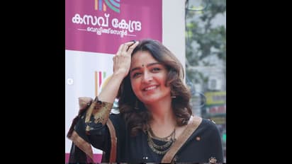 ಮಲಯಾಳಂ ನಟಿ ಮಂಜು ವಾರಿಯರ್ ಹುಟ್ಟಿನಿಂದ  ಮಲಯಾಳಿ ಅಲ್ಲ