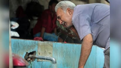 নিম্নচাপ সরতেই হুড়মুড়িয়ে কমল বৃষ্টির সম্ভাবনা, আদ্রতা জনিত অস্বস্তি প্রবল হওয়ার আশঙ্কা