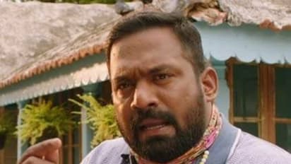 குடும்ப பிரச்சனையிலும் காப்பாற்றியவர் தனுஷ்..! கண்கலங்கிய ரோபோ ஷங்கர்!