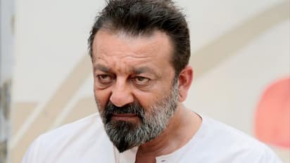 'অভিশাপ' এখনও তাড়িয়ে বেরাচ্ছে সঞ্জয়কে, মুম্বই বিস্ফোরণের জেরেই কি মার্কিন ভিসা মিলছে না অভিনেতার