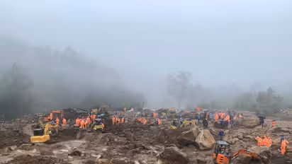 പെട്ടിമുടിയില് മണ്ണിനടിലായത് ഇടമലക്കുടി ആദിവാസികളുടെ അഭയകേന്ദ്രം