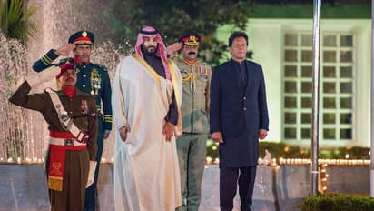 सऊदी अरब के पैर पर गिड़गिड़ाएंगे बाजवा, इमरान खान की गलतियों की मांगेंगे माफी