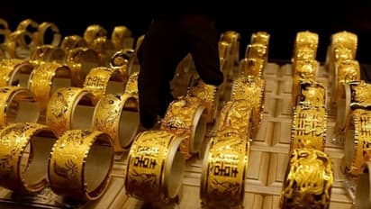Gold imports: వామ్మో.. 3.45 లక్షల కోట్ల బంగారం దిగుమతులు..!