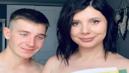 সৎছেলের কন্যা সন্তানের জন্ম দিলেন মা,  সোশ্যাল মিডিয়ায় ভাইরাল রাশিয়ান ব্লগারের প্রেম কাহিনি