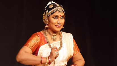 11 -ാം വയസില്‍ വീട്ടില്‍നിന്നും പുറത്ത്, പിന്നെ പോരാട്ടം; സിനിമ തോല്‍ക്കും നര്‍ത്തകിയുടെ ജീവിതത്തിനു മുന്നില്‍