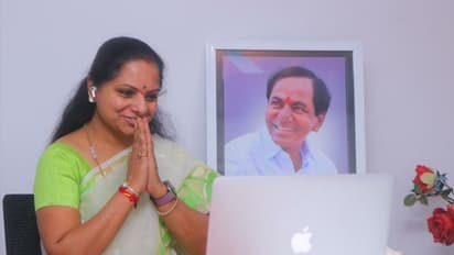 కరోనా నుంచి కోలుకున్న గొల్లపల్లి ఎస్ఐ: కవిత ప్రశంసలు