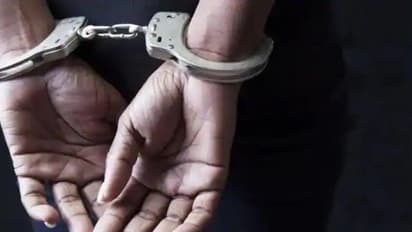 പിടികൂടാൻ പൊലീസിന്റെ തിരച്ചിൽ; കണ്ണുവെട്ടിച്ച് സംഘട്ടന കേസ് പ്രതി കോടതിയിൽ, ശേഷം റിമാൻഡ്