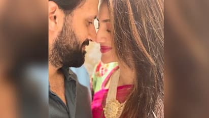 ঘন জঙ্গলে মাঝে নুসরত, রাইডের মাঝে রোম্যান্সে মজে টলি ডিভা