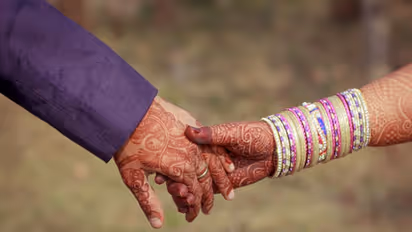 கூகுள் ப்ளேஸ்டோரில் மேட்ரிமோனி ஆப்ஸ் திடீர் நீக்கம்! சேவைக் கட்டண விவகாரத்தில் அதிரடி!