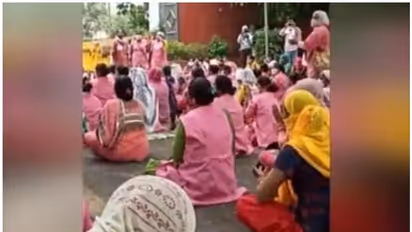 'കുഞ്ഞുങ്ങൾ രോഗബാധിതരാകുമോ എന്ന് പേടി, സുരക്ഷാ ഉപകരണങ്ങൾ നൽകണം'; പ്രതിഷേധവുമായി ആശാ വർക്കേഴ്സ്