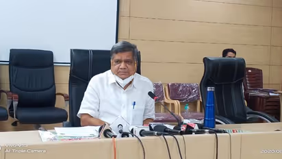 Karnataka Election 2023: Former CM Jagadish Shettar meets Nadda, likely to be fielded in Assembly polls