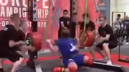 900 ಪೌಂಡ್ ತೂಕ ಎತ್ತುವಾಗ ಮೊಣಕಾಲು ಮುರಿದು ನೆಲಕ್ಕೆ ಕುಸಿದ ಪವರ್ ಲಿಫ್ಟರ್!