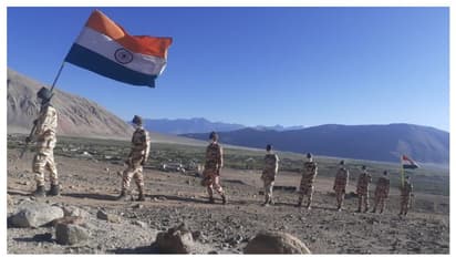 দিল্লি ও জম্মু থেকে সরানো হল জওয়ানদের, চিনের সঙ্গে নেপাল ও ভূটান সীমান্তেও কড়া নজরদারী