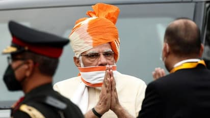 NCC को ट्रेनिंग, सभी गांवों में तेज इंटरनेट....लाल किले से पीएम मोदी ने किए ये 10 बड़े ऐलान