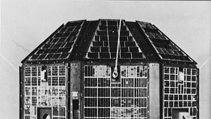 ആര്യഭട്ട കുതിച്ചിട്ട് അര നൂറ്റാണ്ട്; ഇന്ത്യയുടെ ആദ്യ കൃത്രിമ ഉപഗ്രഹത്തിന് 50 വയസ്