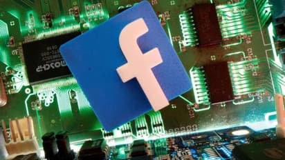 ఫేస్బుక్ లాంటి యాప్లపై నిబంధనలు అవసరం లేదు : ట్రాయ్