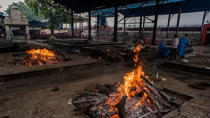 కరోనా మృతులకు రూ.50 వేల నష్టపరిహారం.. కేంద్రం కీలక నిర్ణయం