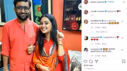 করোনা আবহে বিয়ের সারলেন মানালি দে, অভিমন্যুর সঙ্গে পোস্ট করলেন বিয়ের ছবি