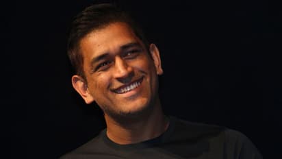 mahendra singh dhoni unpredictable decison that shocked fans KPP