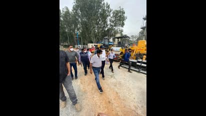 ಬೆಂಗಳೂರು: ನಗರದ ಎಲ್ಲ ರಸ್ತೆಗಳ ರಸ್ತೆ ಗುಂಡಿ ಮುಚ್ಚಲು 15 ದಿನ ಗಡುವು