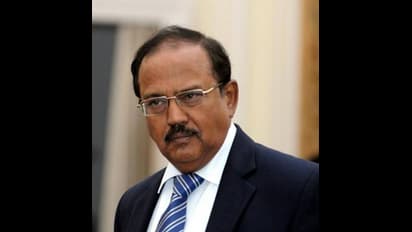 ಪ್ಯಾಂಗಾಂಗ್ ಲೇಕ್ ಬಳಿ ಚೀನಾ ಖ್ಯಾತೆ; ಹಿರಿಯ ಅಧಿಕಾರಿಗಳ ಜೊತೆ ಅಜಿತ್ ದೋವಲ್ ಸಭೆ!