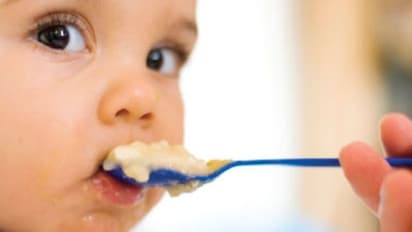 ఏడాది వయసున్న పిల్లలు చాక్లెట్లు, గుడ్లు తినొచ్చా?