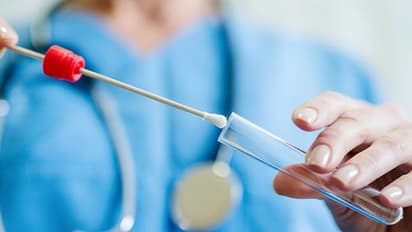 देश में पिछले 24 घंटे में कोरोना के सामने आए 55,079 नए मामले, अब तक 51,797 संक्रमितों की मौत