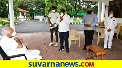 ಬಿಜೆಪಿ ಶಾಸಕರೊಬ್ಬರ ಜತೆ ಹೋಗಿ ಸಿಎಂ ಭೇಟಿಯಾದ ಕಾಂಗ್ರೆಸ್ ಶಾಸಕ ಅಖಂಡ