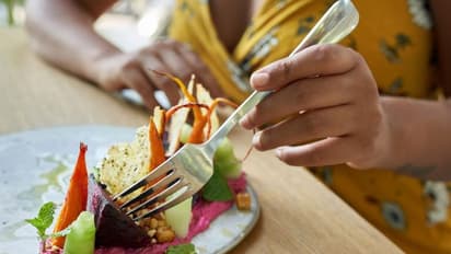 Can the colour of your plate help you lose weight?